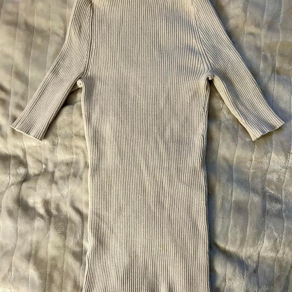 Beige Short-Sleeve Ribbed Top - Picture 3 of 4